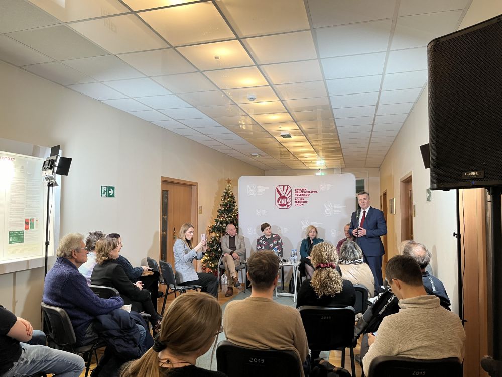 RSZWiN ZNP a organizat miercuri o dezbatere intitulată „Știință și învățământ superior după Czarnik”.  La ea au participat, printre alții, ministrul Darius Wieczorek
